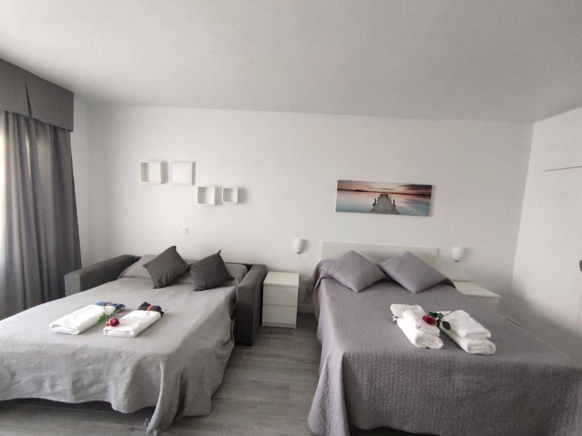 Estudio Benalbeach Primera Linea De Playa Benalmádena Exterior photo